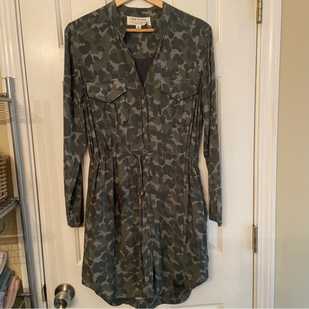 Anthropologie Cloth & Stone Nina Camo Mini shirtdress Size S‎